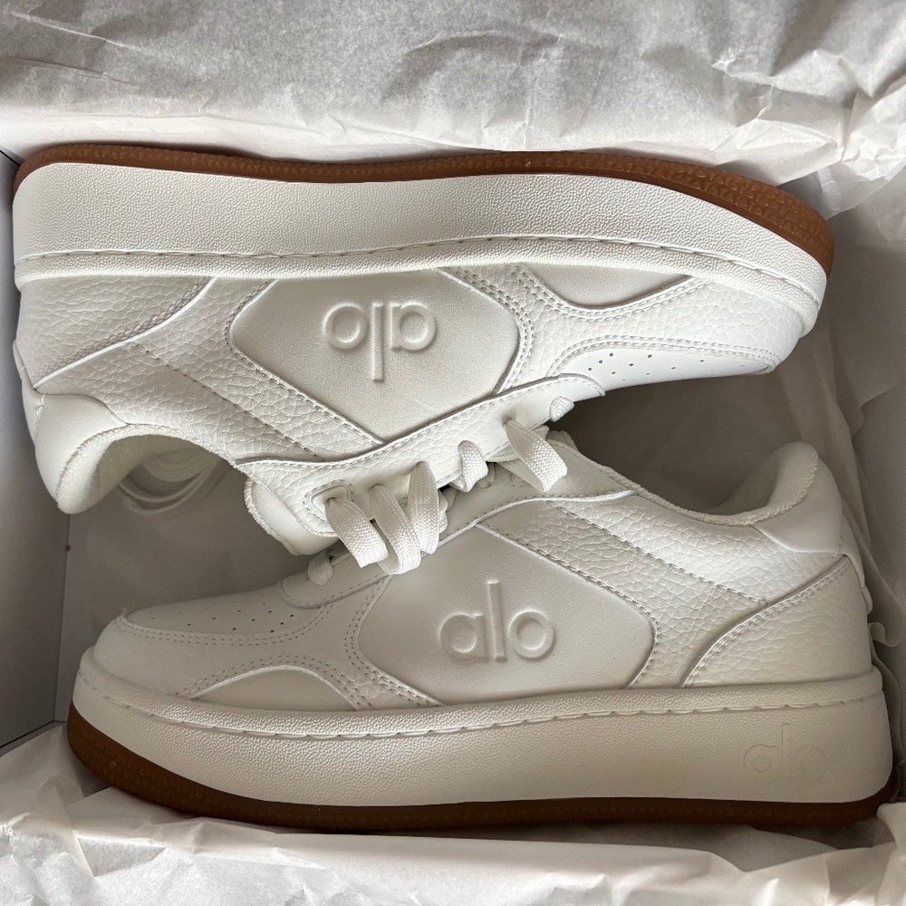 Alo recovery mode sneaker